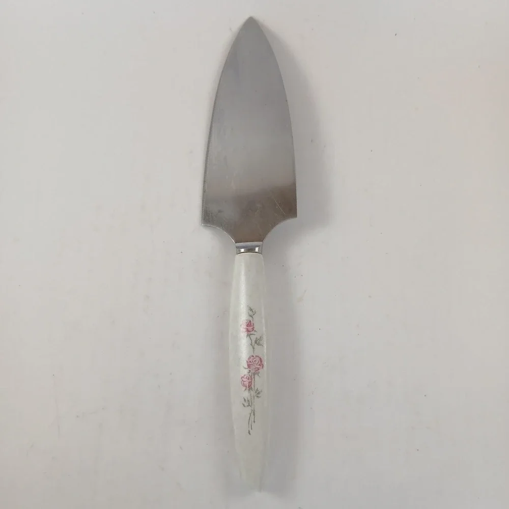 Westall Richardson‎ Cake Or Pie Server Serrated Vintage Country Roses Floral